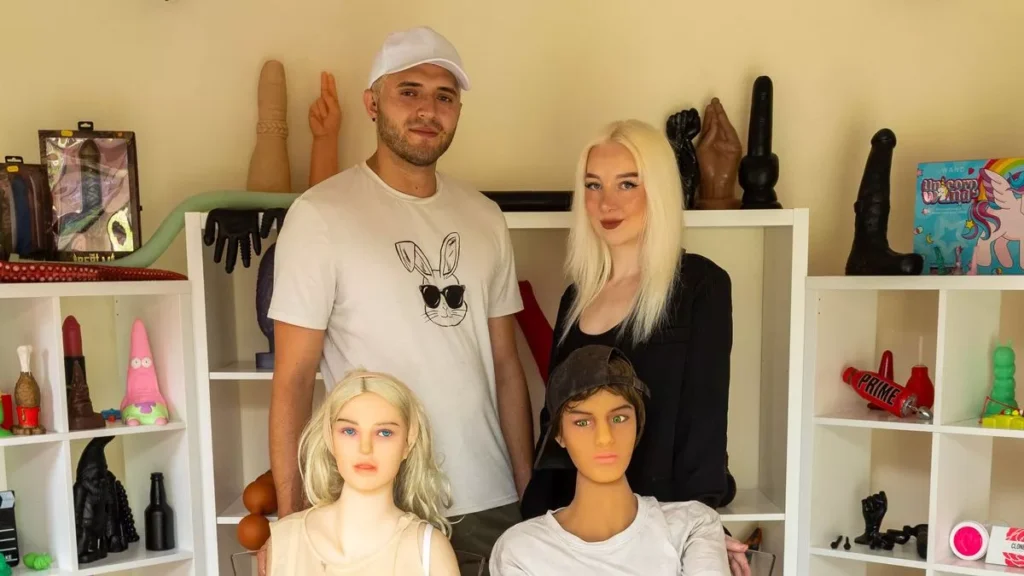 Having a sex doll in a relationship